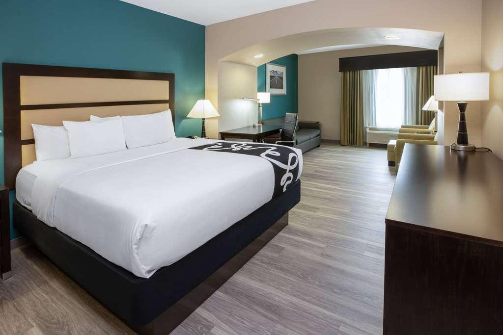 La Quinta Inn & Suites By Wyndham Durant Phòng bức ảnh